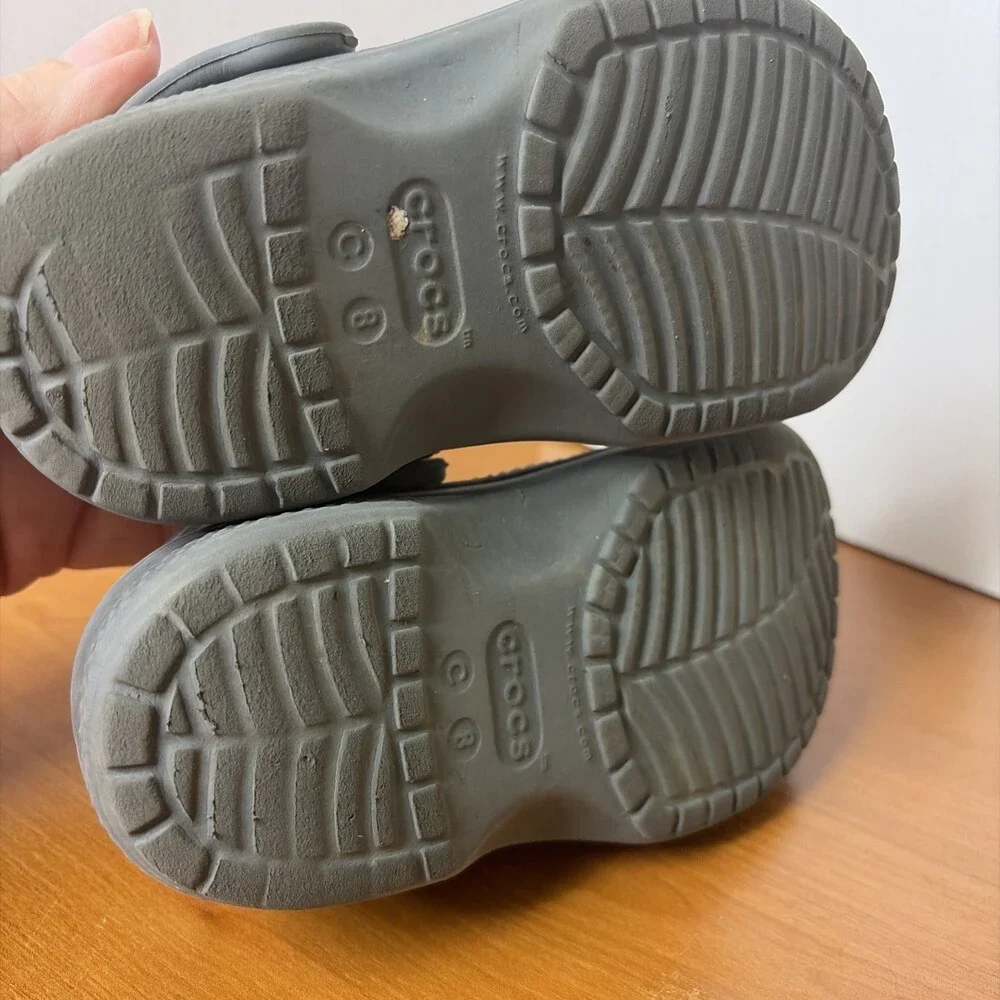 Croc Unisex Little Kids Clogs Size 8 Grey With Fast Food Jibbitz